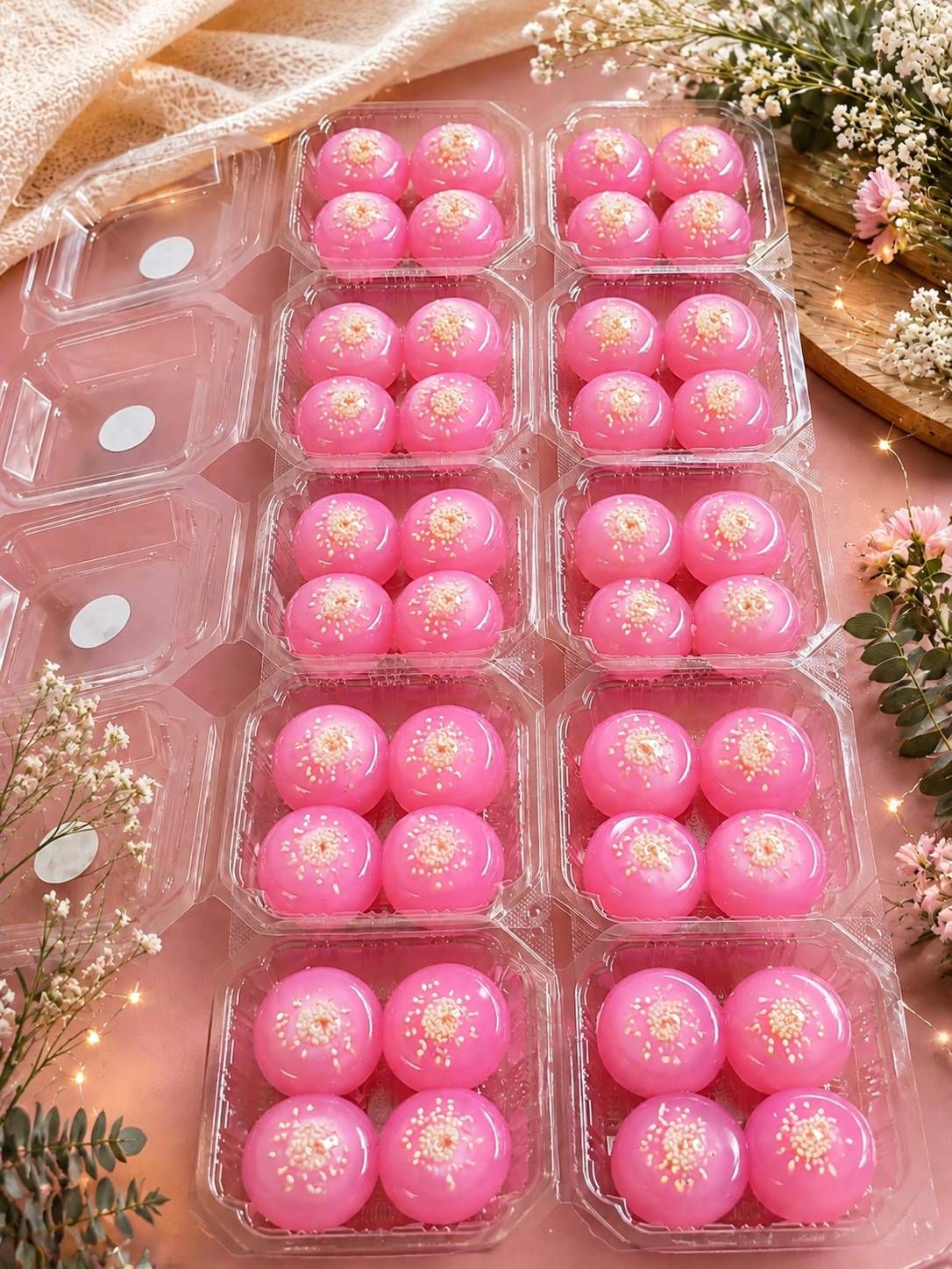 ขนมต้มไส้ถั่วสีชมพู